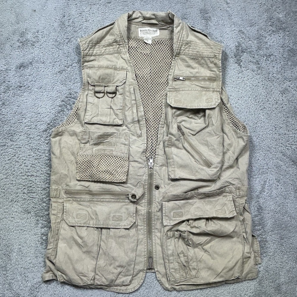Vintage Banana Republic Tech Vest Men M Khaki Photo Safari Fish Hung Travel 90s